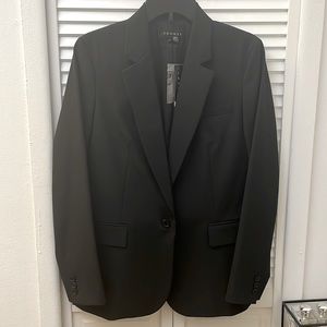 Theory classic fit women’s blazer size 8, new with a tag